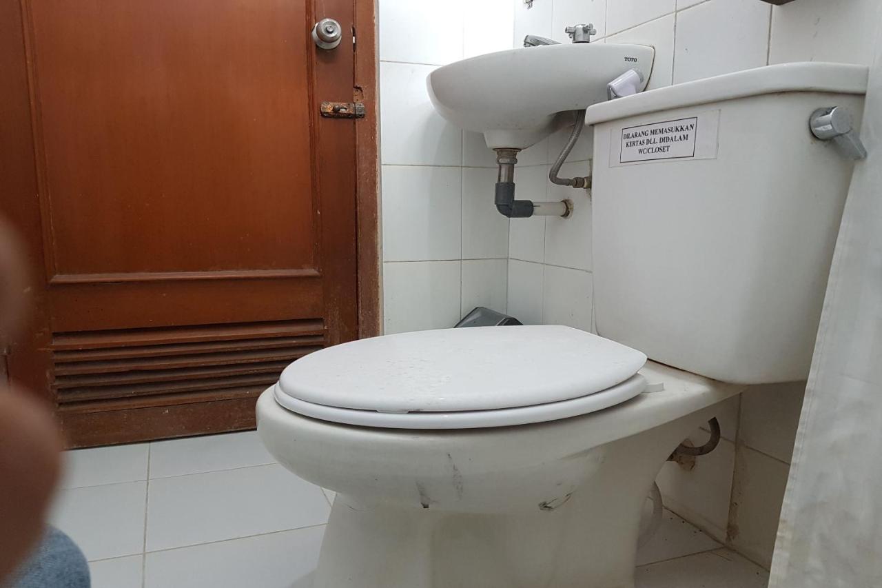 Oyo 3819 Hotel Winotosastro Джокьякарта Экстерьер фото